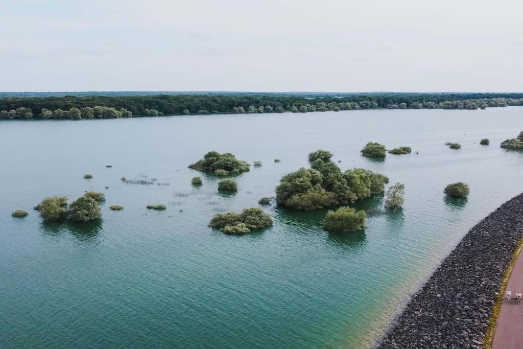 Coin De Nature En Centre-Ville Труа Экстерьер фото